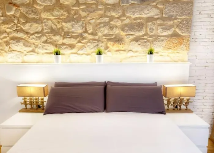 Old Town Spain Nuna * 赫罗纳